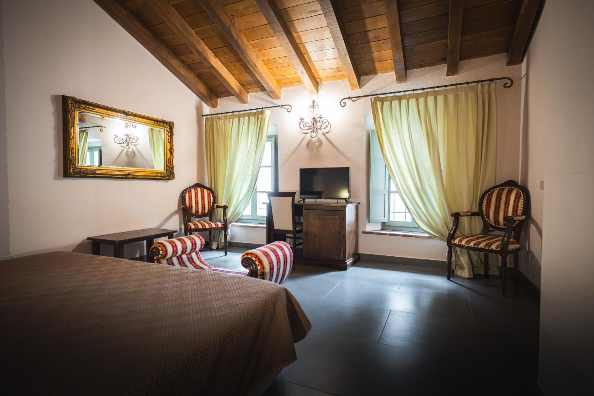 Hotel La Tavola Rotonda Cortemaggiore Exterior photo
